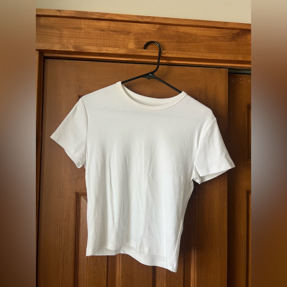 Abercrombie & Fitch White Short Sleeve Tee